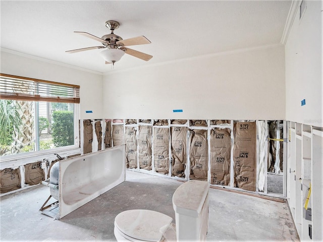 bathroom with crown molding and a ceiling fan