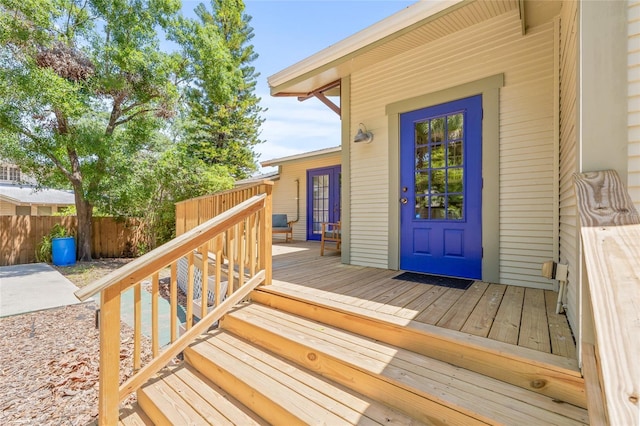 906 E Broad St, Tampa, FL 33604 - view of wooden deck