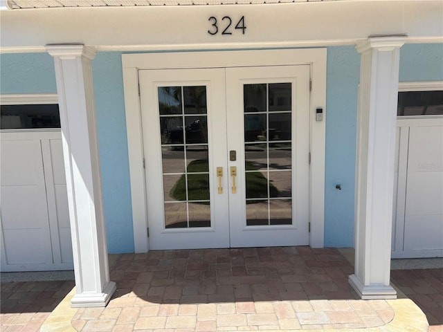 324 6th Ave, Indian Rocks Beach, FL 33785 - entrance to property with french doors