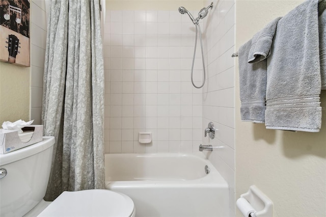 1003 Fairwaycove Ln Unit 103, Bradenton, FL 34212 - full bathroom with toilet and shower / bath combination with curtain