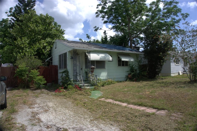5009 12th Ave S, Gulfport, FL 33707 - bungalow with fence