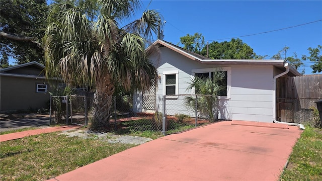 342 N 40th St N, Saint Petersburg, FL 33713 - view of front of property with fence private yard