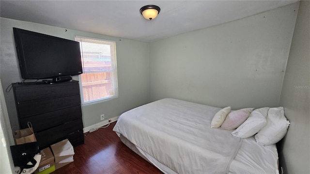 342 N 40th St N, Saint Petersburg, FL 33713 - bedroom featuring baseboards and wood finished floors