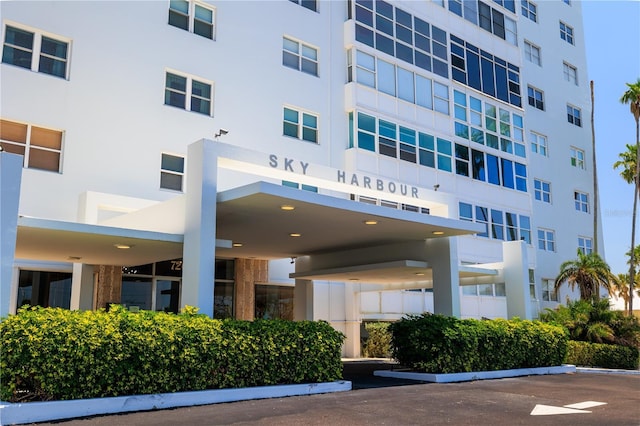 view of building exterior