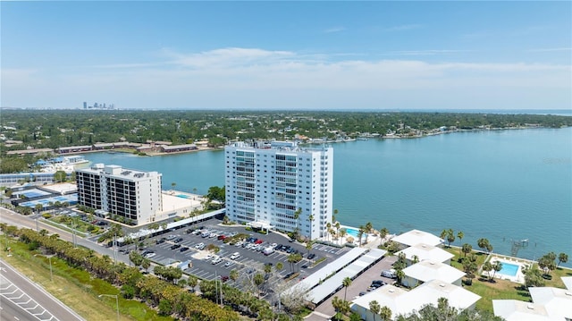 bird's eye view with a water view