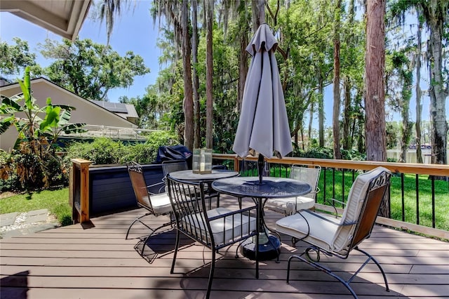 6341 Discovery Ln, Land O Lakes, FL 34638 - deck with outdoor dining space