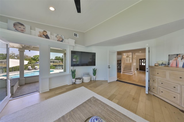 945 Bunker View Dr, Apollo Beach, FL 33572 - bedroom featuring a ceiling fan, visible vents, baseboards, recessed lighting, and light wood-style flooring