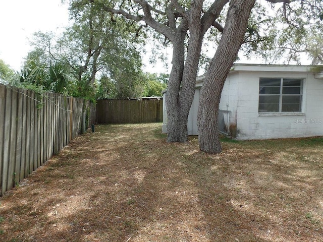 view of yard featuring a fenced backyard