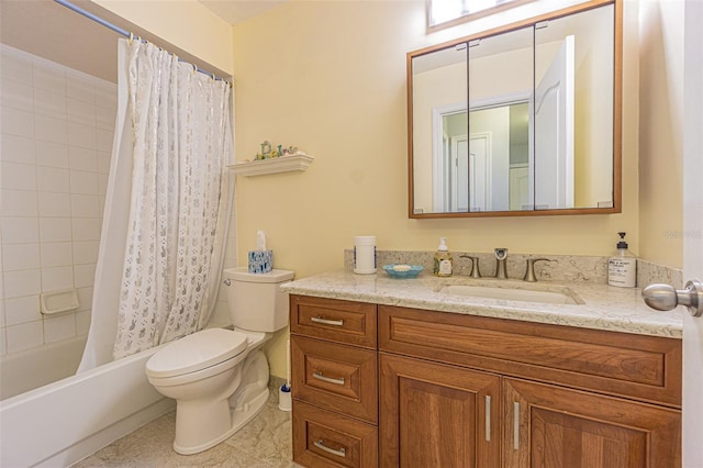 11311 Corey Pavin Ln, San Antonio, FL 33576 - bathroom with vanity, shower / bath combo with shower curtain, and tile patterned flooring