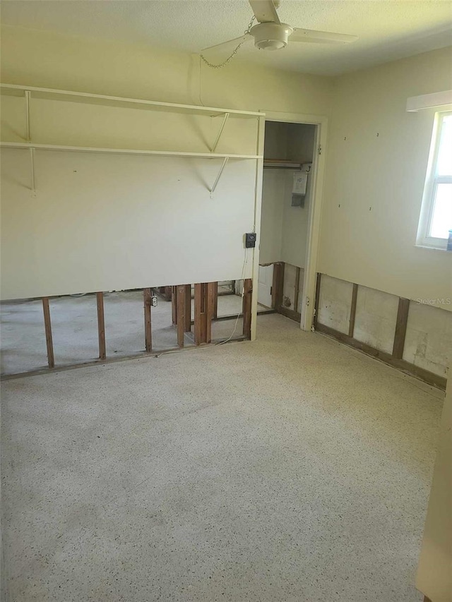 5105 Bonito Dr, New Port Richey, FL 34652 - basement with a ceiling fan