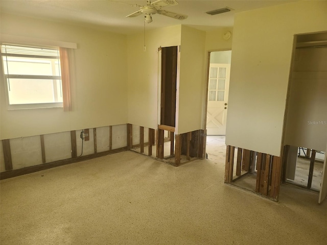 5105 Bonito Dr, New Port Richey, FL 34652 - unfurnished room featuring a ceiling fan and visible vents