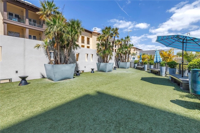 199 Dali Blvd Unit 902, Saint Petersburg, FL 33701 - view of green lawn