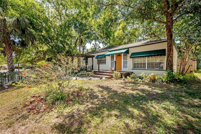 1211 E Park Cir, Tampa, FL 33604 - view of single story home