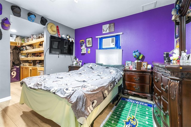 5304 Cherry Ave, Seffner, FL 33584 - bedroom with visible vents