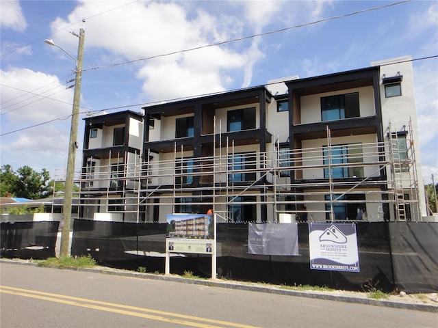 view of building exterior