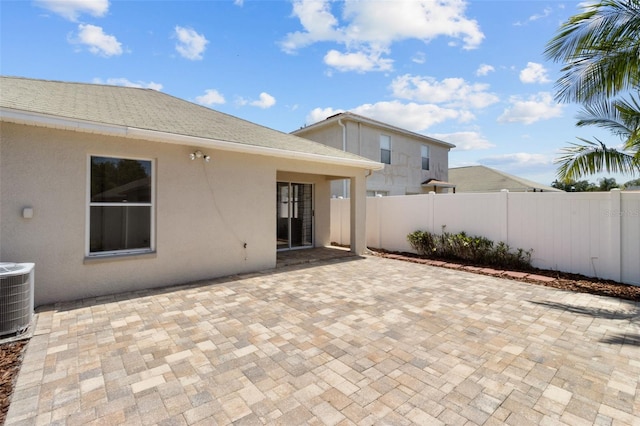 25830 Crippen Dr, Land O Lakes, FL 34639 - view of patio