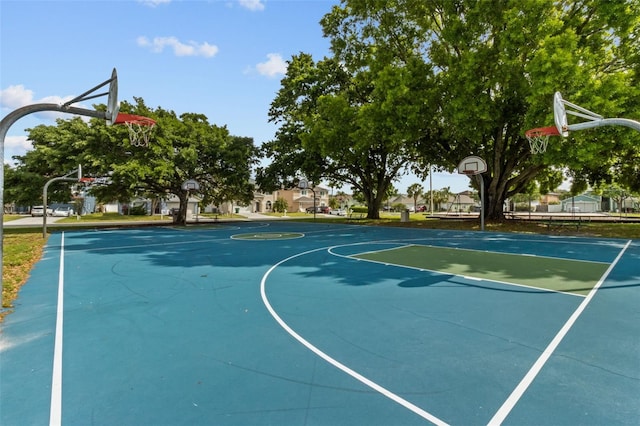 25830 Crippen Dr, Land O Lakes, FL 34639 - view of basketball court with community basketball court