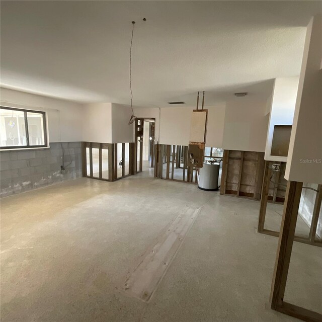 2015 Dolphin Blvd S, Saint Petersburg, FL 33707 - spare room with water heater