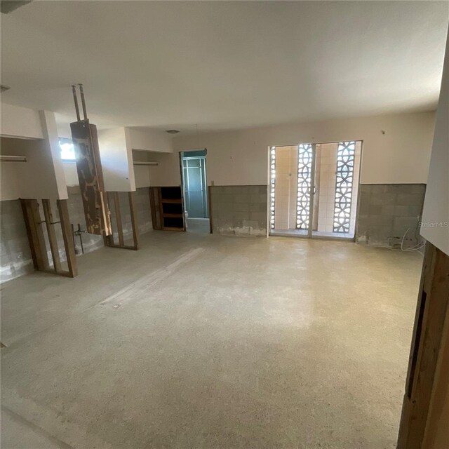 2015 Dolphin Blvd S, Saint Petersburg, FL 33707 - interior space