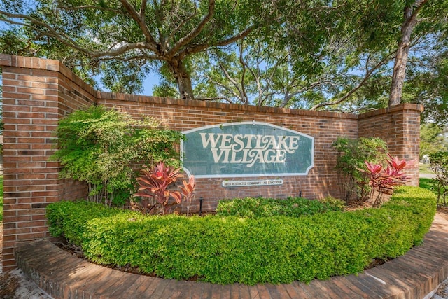 833 Lakeside Ter, Palm Harbor, FL 34683 - view of community sign