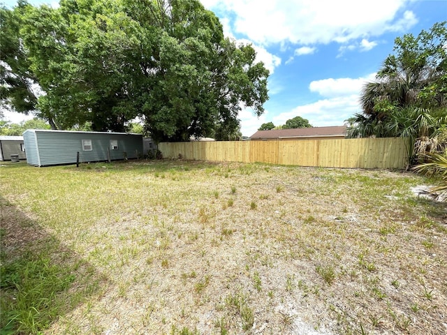 8310 Croton Ave, Tampa, FL 33619 - view of yard featuring fence