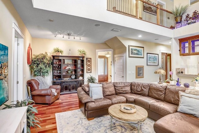 18929 Crescent Rd, Odessa, FL 33556 - living room featuring wood finished floors