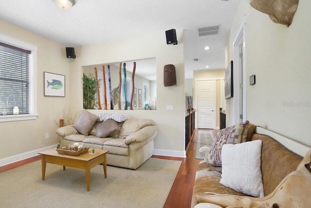 18929 Crescent Rd, Odessa, FL 33556 - living area featuring wood finished floors, baseboards, and recessed lighting