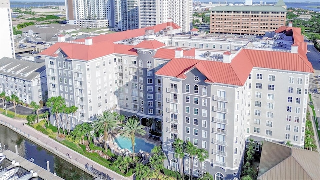 700 S Harbour Island Blvd Unit 342, Tampa, FL 33602 - view of urban area with apartment complex, a pool, and a large body of water
