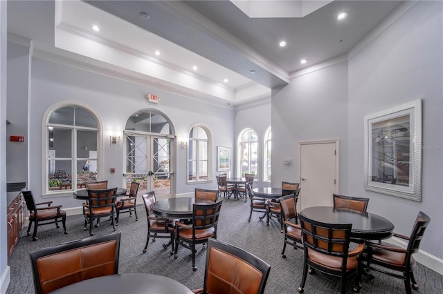 700 S Harbour Island Blvd Unit 342, Tampa, FL 33602 - dining space featuring carpet flooring, crown molding, a tray ceiling, baseboards, and recessed lighting