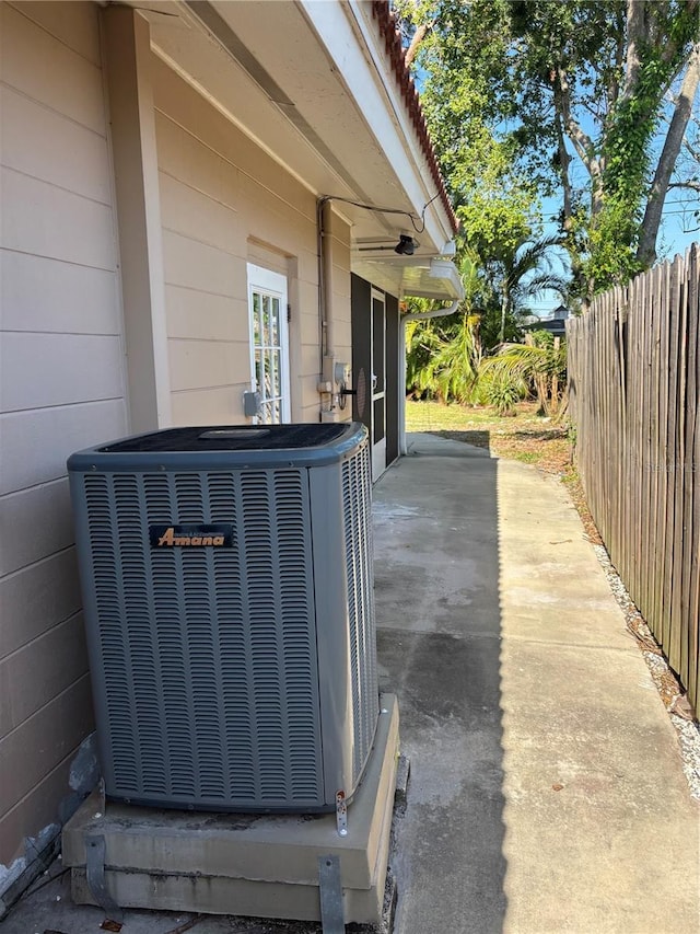 4218 Carson St NE, Saint Petersburg, FL 33703 - details featuring fence and central AC