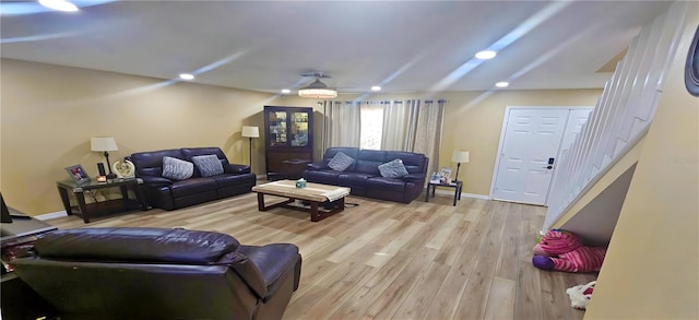 3086 Pointer Dr, Palm Harbor, FL 34683 - living area with recessed lighting, light wood-style flooring, a ceiling fan, and baseboards