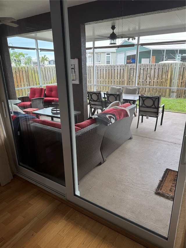 1747 Wood Brook St, Tarpon Springs, FL 34689 - view of sunroom / solarium