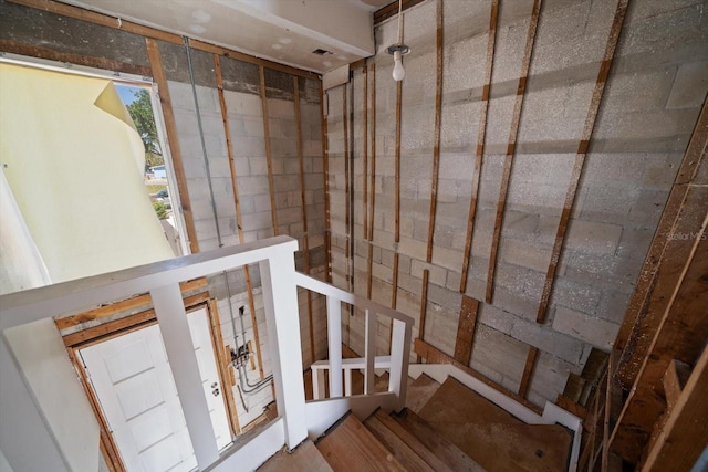 829 E Gulf Blvd Unit 107, Indian Rocks Beach, FL 33785 - view of staircase
