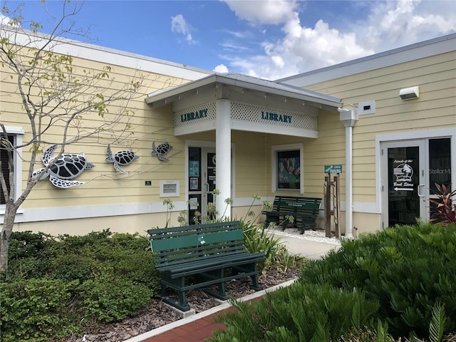 829 E Gulf Blvd Unit 107, Indian Rocks Beach, FL 33785 - view of back of property