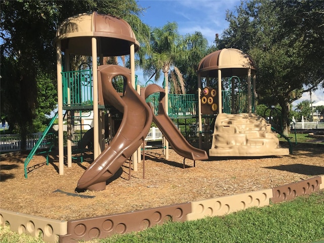 829 E Gulf Blvd Unit 107, Indian Rocks Beach, FL 33785 - view of community playground