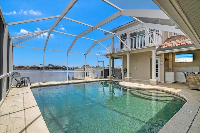 1109 SW 44th St, Cape Coral, FL 33914 - outdoor pool with a patio and glass enclosure