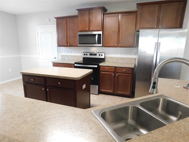 6954 Glenbrook Dr, Lakeland, FL 33811 - photo 2