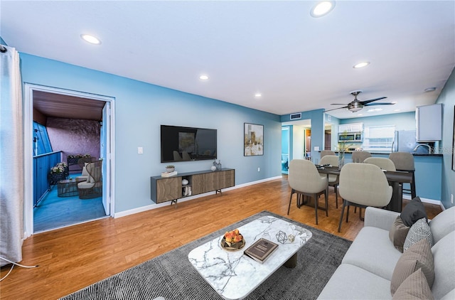 4805 Alt 19 Unit 421, Palm Harbor, FL 34683 - photo 8