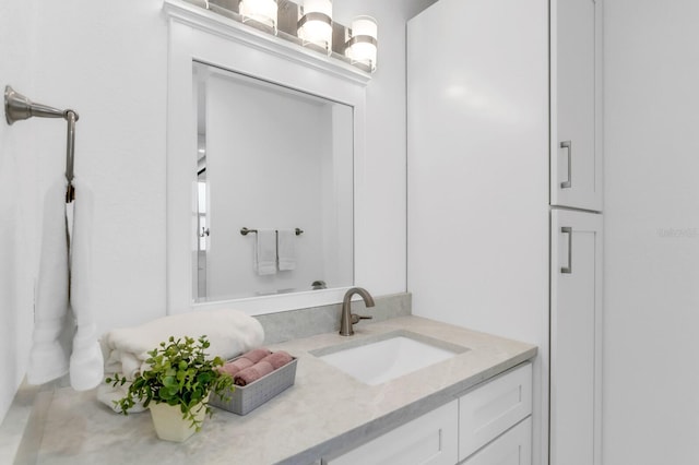 1403 Garden Ave, Tarpon Springs, FL 34689 - bathroom with vanity
