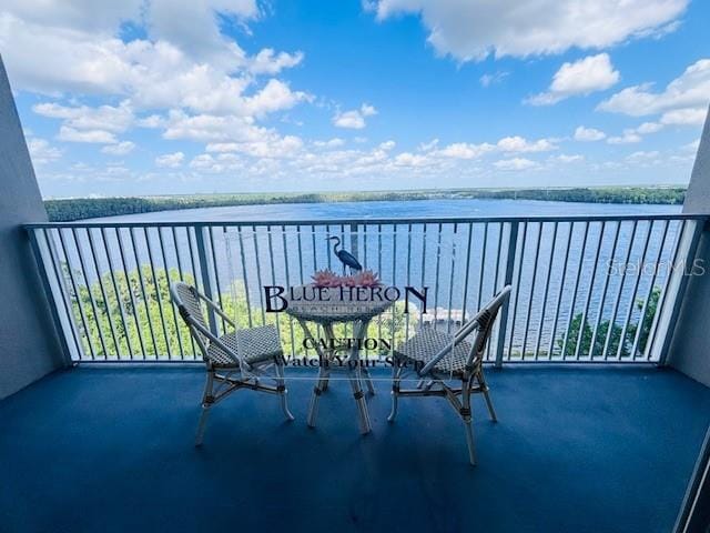 13415 Blue Heron Beach Dr Unit 1006, Orlando, FL 32821 - balcony with a water view