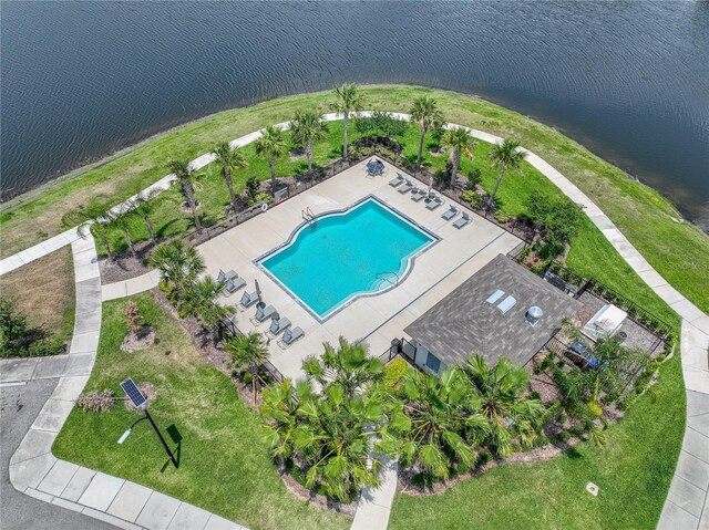 413 Royal Empress Dr, Ruskin, FL 33570 - photo 2