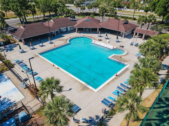 518 Royal Ridge St, Valrico, FL 33594 - community pool featuring a patio and fence