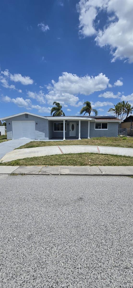 3741 Baden Dr, Holiday FL, 34691, 3 bedrooms, 3 baths house for sale