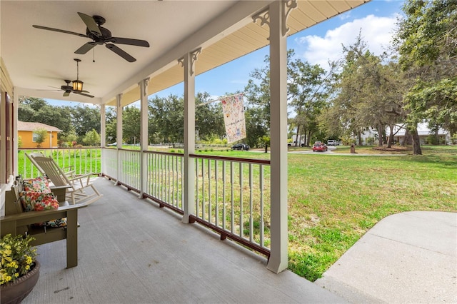 2512 Rustic Oaks Dr, Lutz, FL 33559 - view of patio / terrace featuring a porch and a ceiling fan