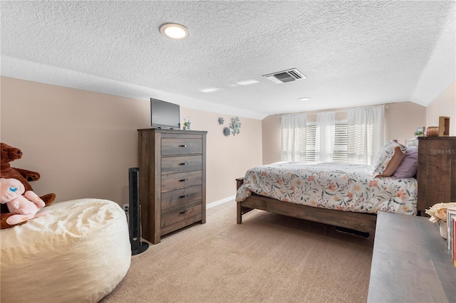2512 Rustic Oaks Dr, Lutz, FL 33559 - bedroom with light colored carpet and a textured ceiling