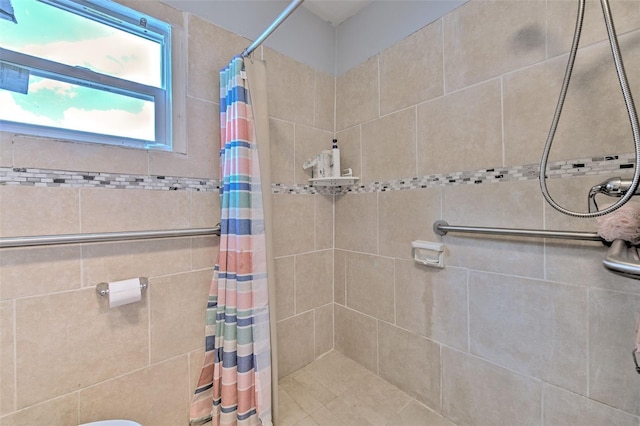 5939 14th St, Zephyrhills, FL 33542 - bathroom with tiled shower