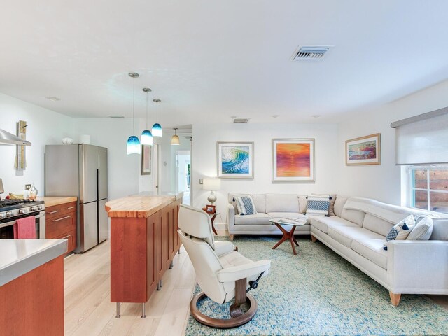 246 22nd Ave NE, Saint Petersburg, FL 33704 - photo 4