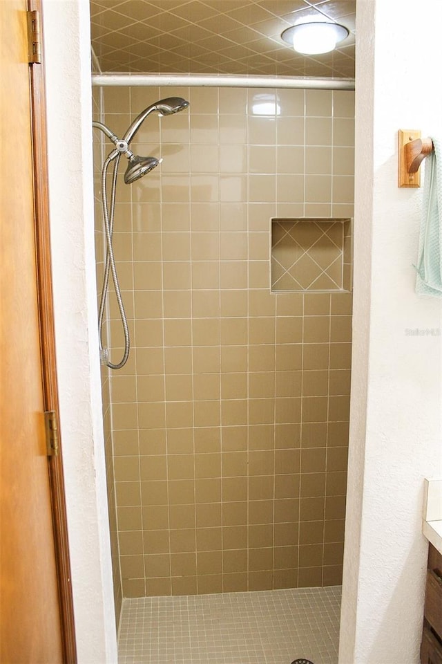 16536 Caldwell Ln, Spring Hill, FL 34610 - bathroom with a shower stall
