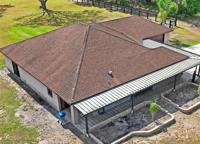 aerial view of property and surrounding area