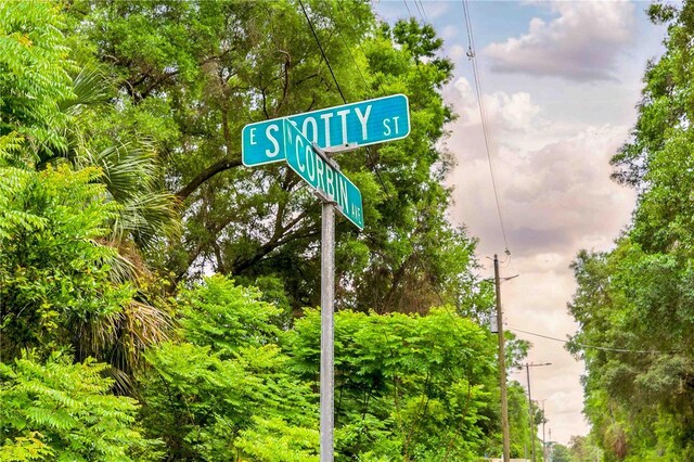 3910 E Scotty St, Inverness, FL 34453